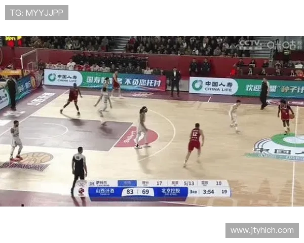 武汉羽毛球队与广州羽毛球队赛后复盘分析比赛节奏与战术对比