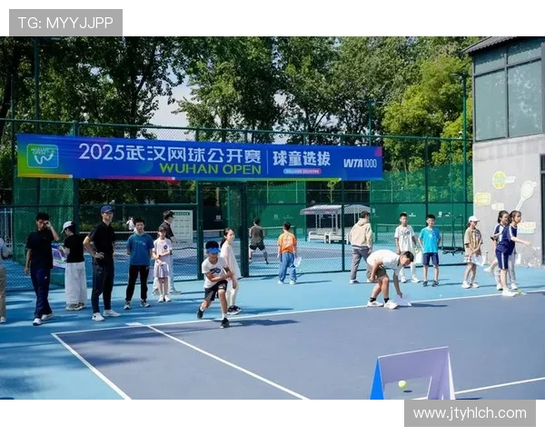 武汉网球队以84分稳居总决赛积分榜首位展现强大实力