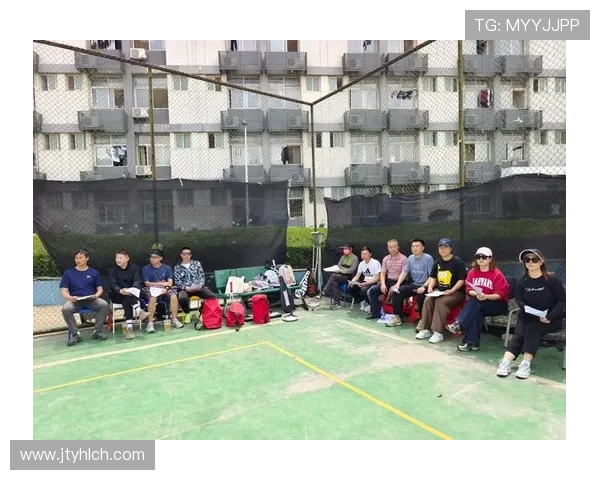 武汉网球队配合问题引发热议球员间默契与战术调整成焦点 武汉网球队配合问题引发热议球员间默契与战术调整成焦点