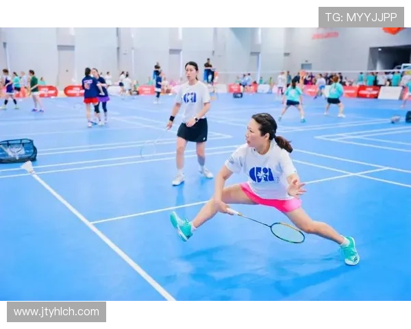 羽毛球的魅力与坚持成都羽毛球队耐力训练全揭秘 羽毛球的魅力与坚持成都羽毛球队耐力训练全揭秘