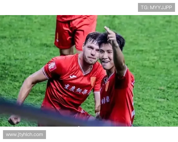 足球明星险遭截瘫的惊险经历与复出之路揭秘