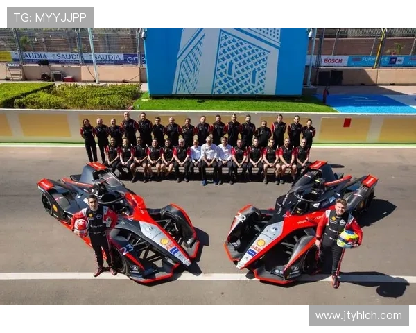 上海网球队在洲际杯积分榜上以54分稳居第一名展现强劲实力