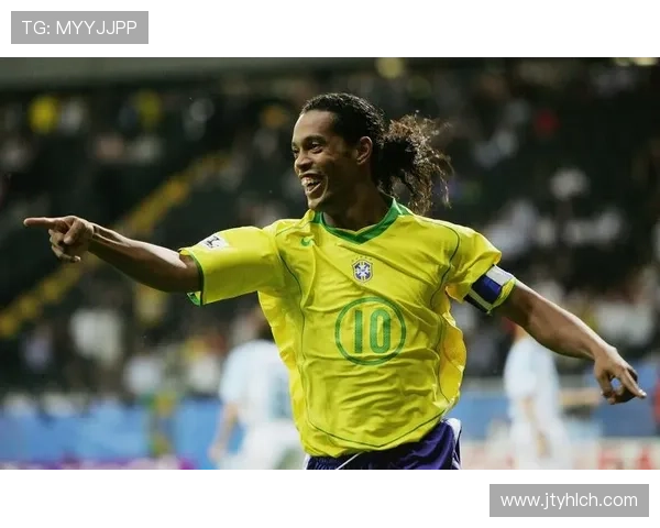 足球明星精准脚法解析与技巧分享助你提升球技的全面指南