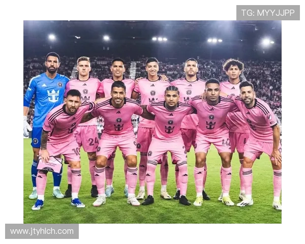 足球明星卡通梅西的奇幻冒险之旅与梦想成真的故事